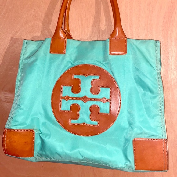 Tory Burch Handbags - Tory Burch tote bag